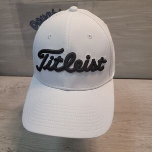 Titleist Tour Performance Hat Cap Adjustable White Golf Embroidered EXCELLENT